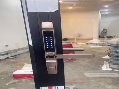 Bàn giao khóa thông minh Siker KTS150 cho cửa nhôm Xingfa tại Hóc Môn