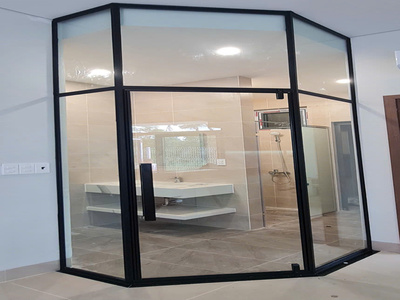 Cabin phòng tắm kính khung nhôm xi mạ anode mở quay 135° Giải pháp đẳng cấp cho không gian sống